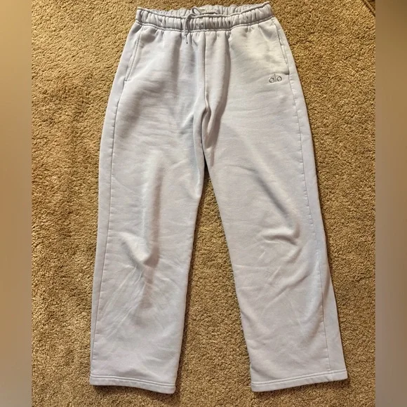 ALO Yoga Accolade Straight Leg Sweatpant - Picture 5 of 6